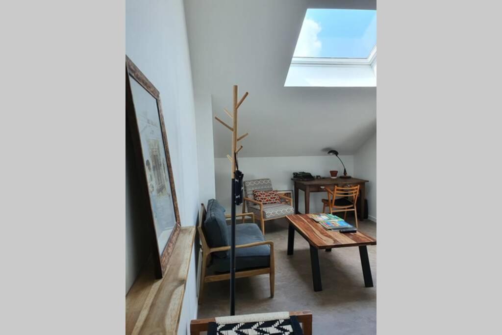 Ferienwohnung Vol De Nuit - Balade Urbaine Au Centre D'Épernay Exterior foto