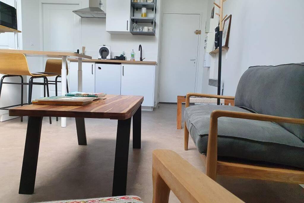 Ferienwohnung Vol De Nuit - Balade Urbaine Au Centre D'Épernay Exterior foto